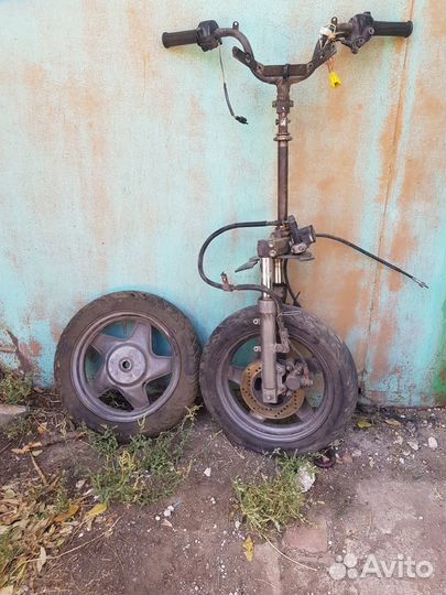 Продам вилку в сборе с колесом