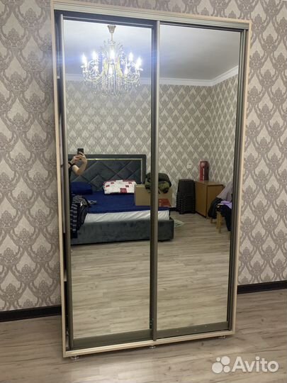 Шкаф купе двухдверный