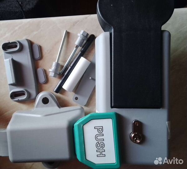 Ручка-Замок для холодильных распашных дверей