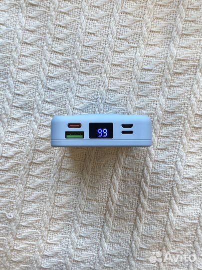 Повербанк новый, MagSafe, 10000 mah