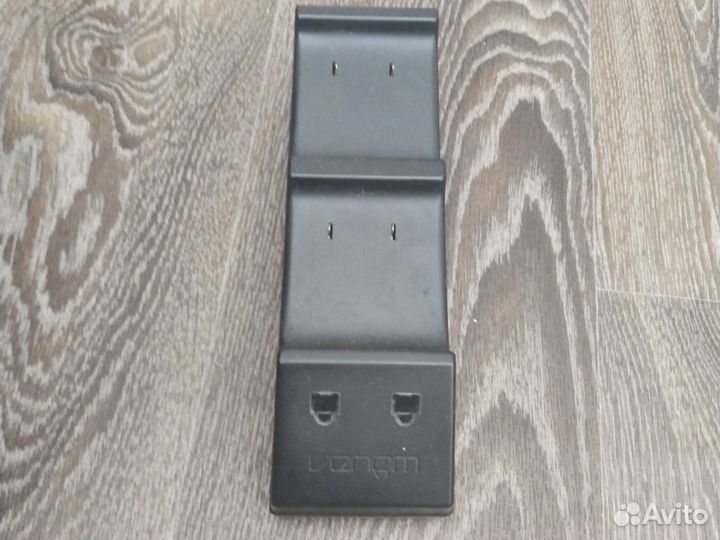 Зарядная станция для двух геймпадов xbox One