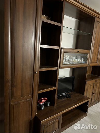 Стенка в гостиную бу