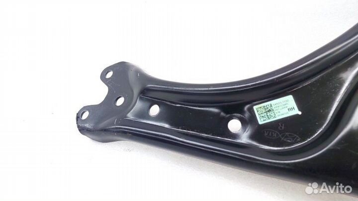 Рычаг подвески передний правый Kia K5 DL3 G4NA