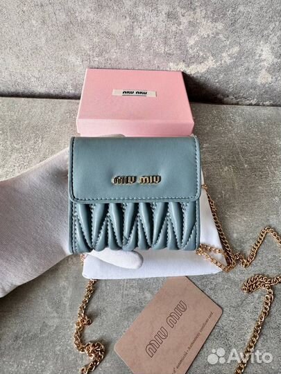 Кошелек с цепочкой Miu Miu