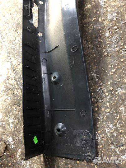 Обшивка багажника Ford Focus 2