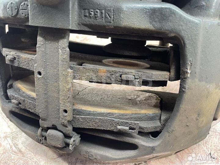 Суппорт тормозной задний левый MAN TGX 2015