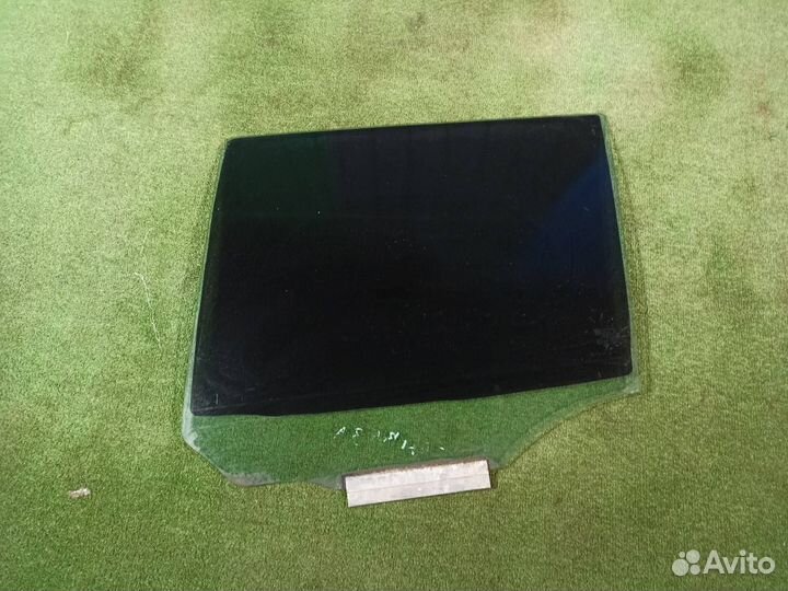 Стекло дверное заднее левое Opel Zafira B