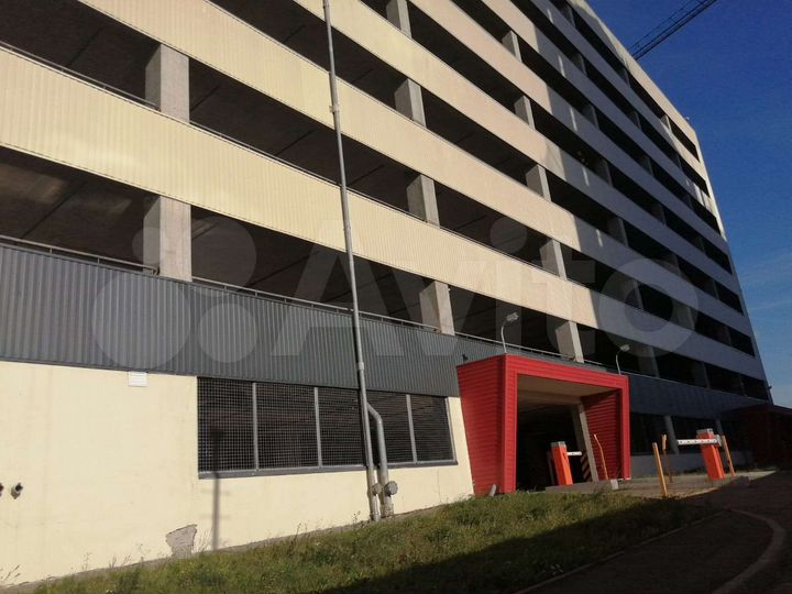 Машиноместо, 14 м²