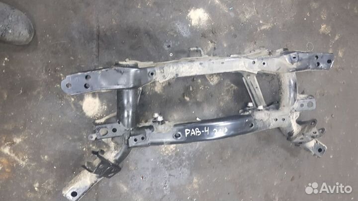 Подрамник задний Toyota Rav 4 А40