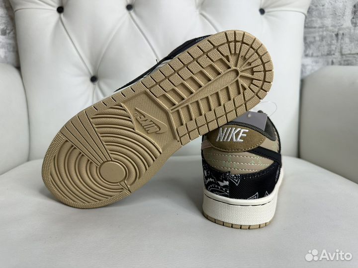 Кроссовки Nike Sb Dunk x Travis Scott Cactus Jack