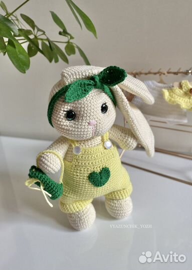 Вязаные игрушки мишка, лев, кот, вязаная зайка