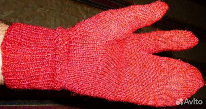 Варежки красные