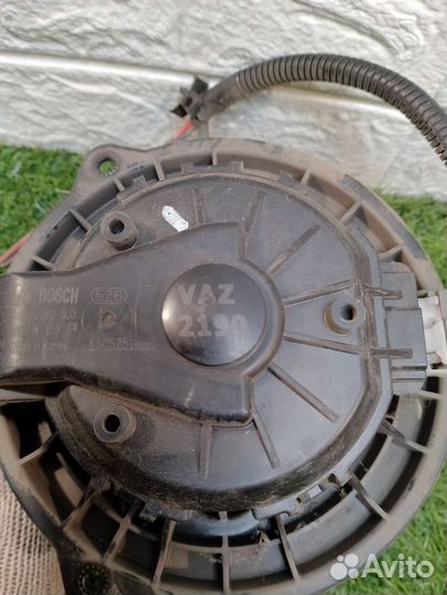 Моторчик печки granta