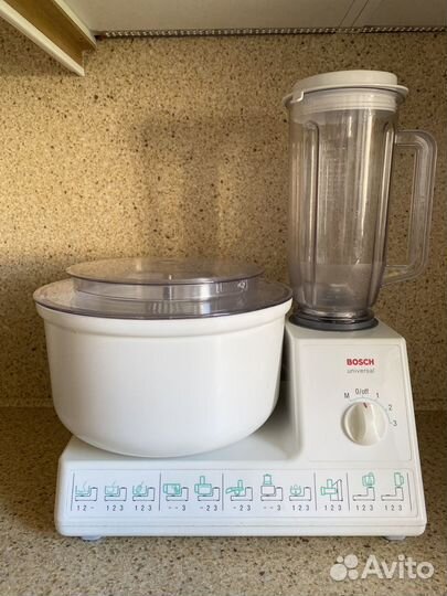 Кухонный комбайн Bosch universal MUM 6612/03