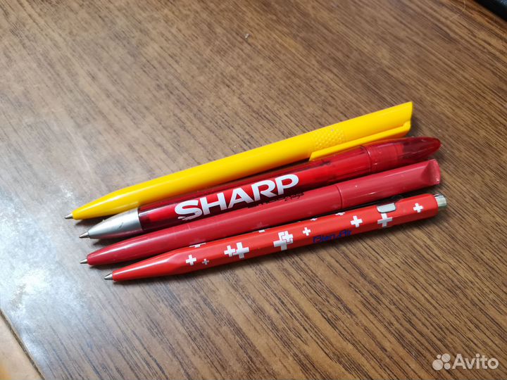 Ручки шариковые с логотипами брендов в коллекцию