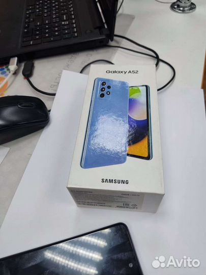 Телефон samsung a52 (8гб/256гб)