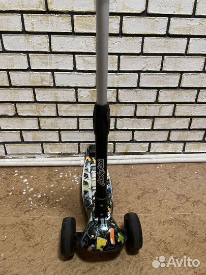 Самокат детский складной трёх колёсный