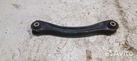 Рычаг задний поперечный верхний