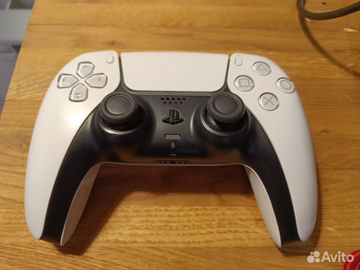 Геймпад Dualsense ps5 Отличный