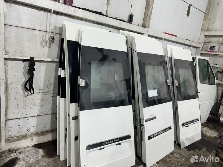 Задняя дверь Sprinter Classic 901/903/909