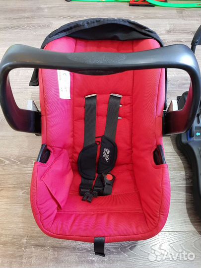 Автокресло britax romer baby safe + база