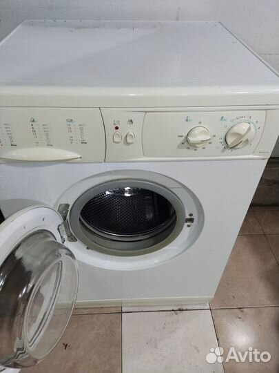 Стиральная машина indesit
