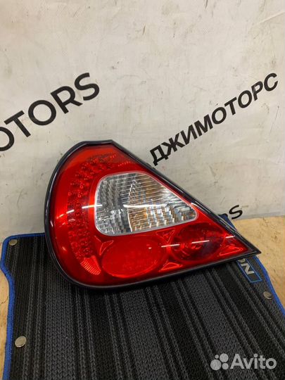 Фонарь задний левый Jaguar XJ AJ30 дефект