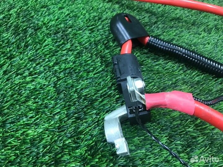 Плюсовая клемма акб Bmw 5 E60 M54B30 2003