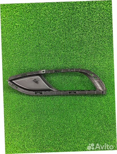 Накладка противотуманной фары правая KIA cerato 3