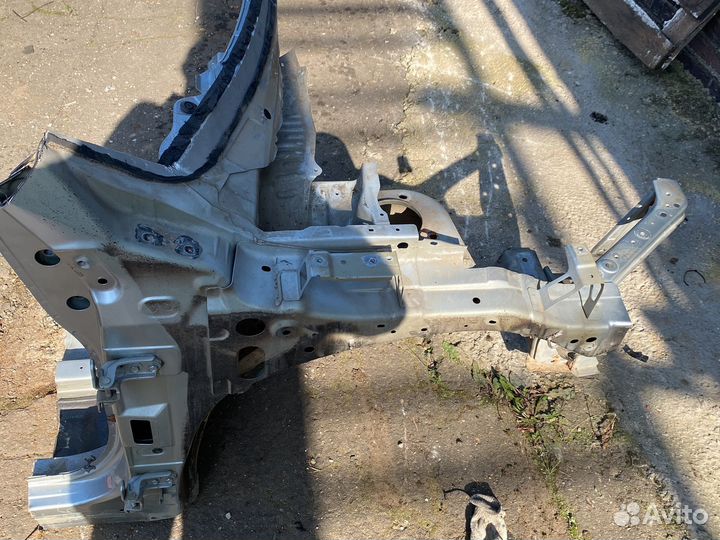 Четверть правая передняя nissan juke