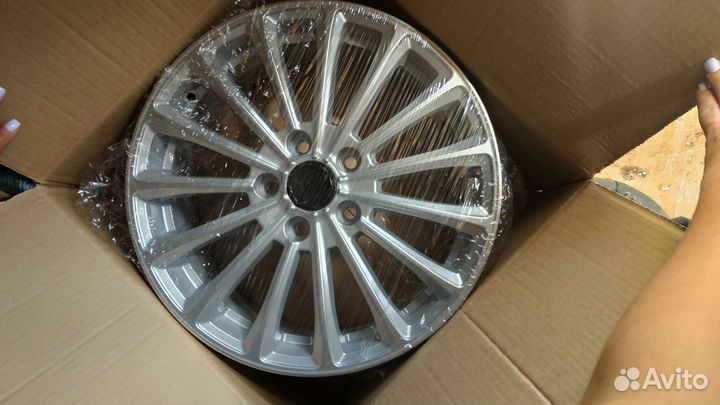 Диски xtrike r17 (новые)