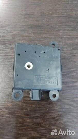 Моторчик заслонки печки Infiniti Ex35 1 поколение