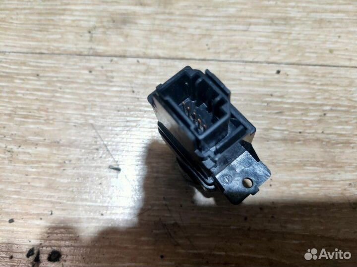 Кнопка запуска Honda Civic Viii 5D 2009