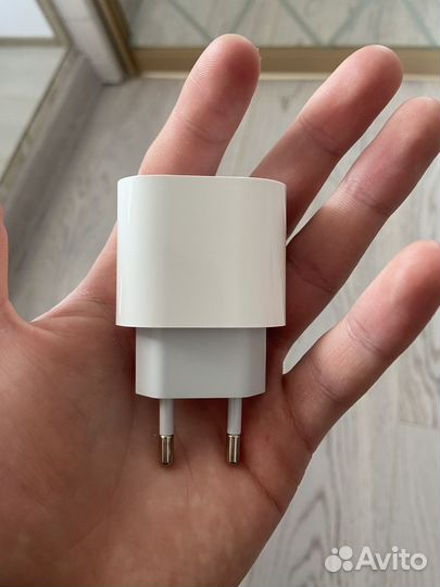 Блок питания,оригинальный блок от айфона