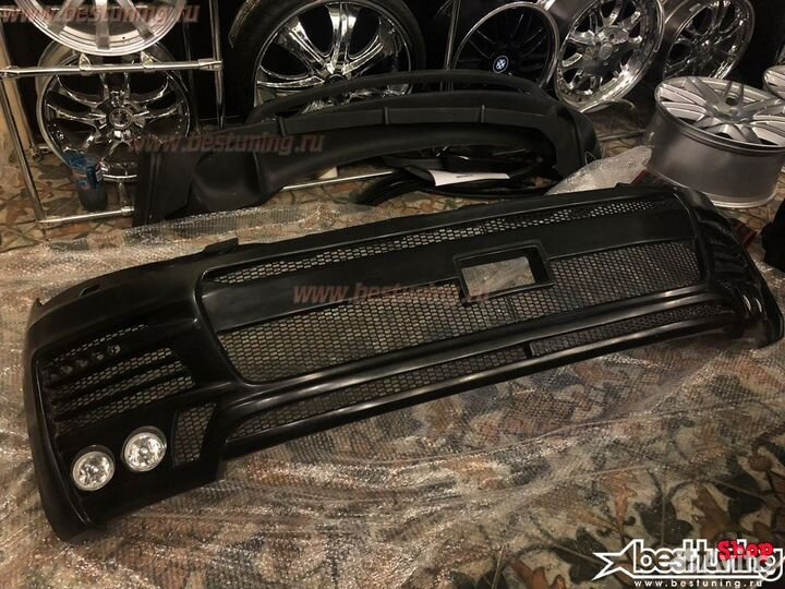 Передний бампер для Infiniti QX56 / QX80