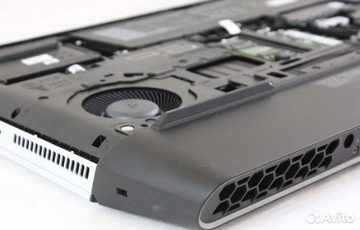 Ноутбук Dell Alienware Area-51M