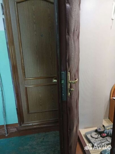 Дверь входная металлическая