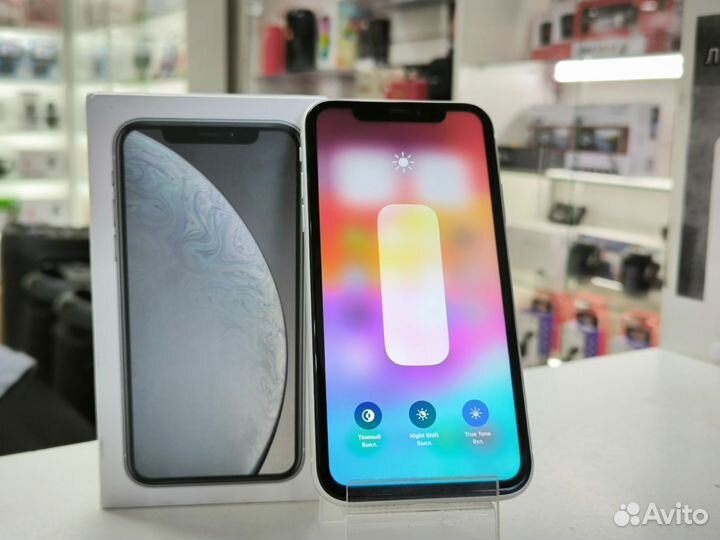 iPhone Xr, 128 ГБ