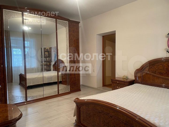 3-к. квартира, 90 м², 2/9 эт.