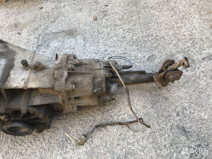 МКПП 4-х ступенчатая Audi 100 (C3) 1983 г.в