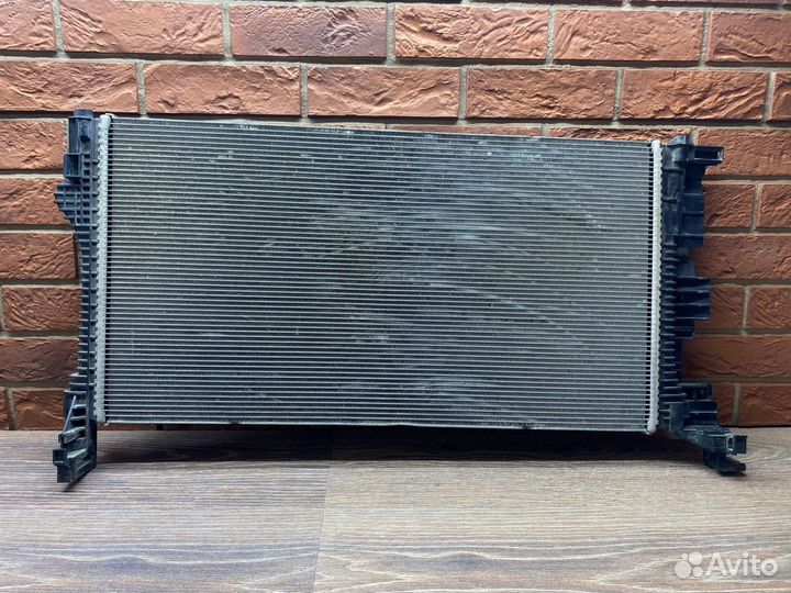 Б/У Б/У Радиатор основной Volvo XC60 2017 Немного