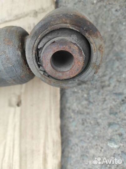 Стойка Mitsubishi Pajero 65/75W