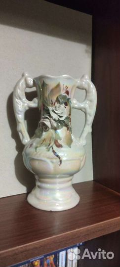 Фарфоровые вазы
