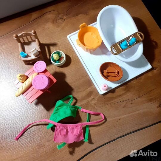 Мебель для кукольного домика