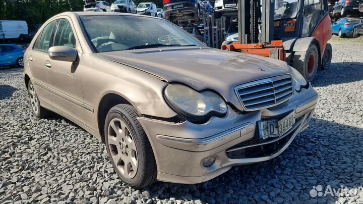 Подлокотник центральный mercedes benz C-class W203