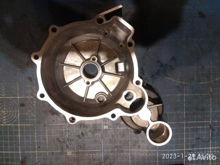 Крышка двигателя FMM 166 без балансира, левая