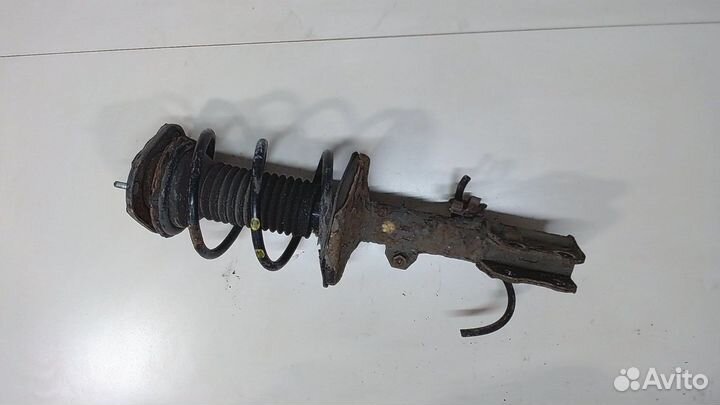 Амортизатор подвески Toyota Avensis 2, 2004