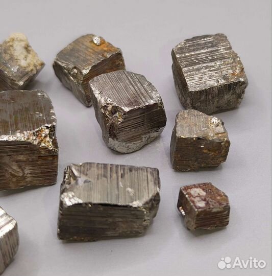 Набор: кубики пирита (16 шт), Россия / Минералы