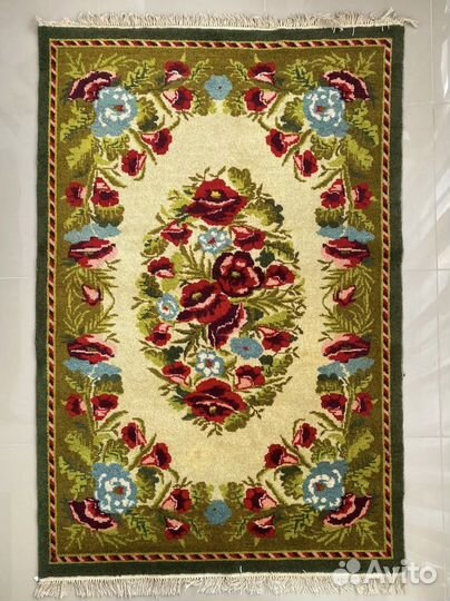 Сибирский шерстяной ковер