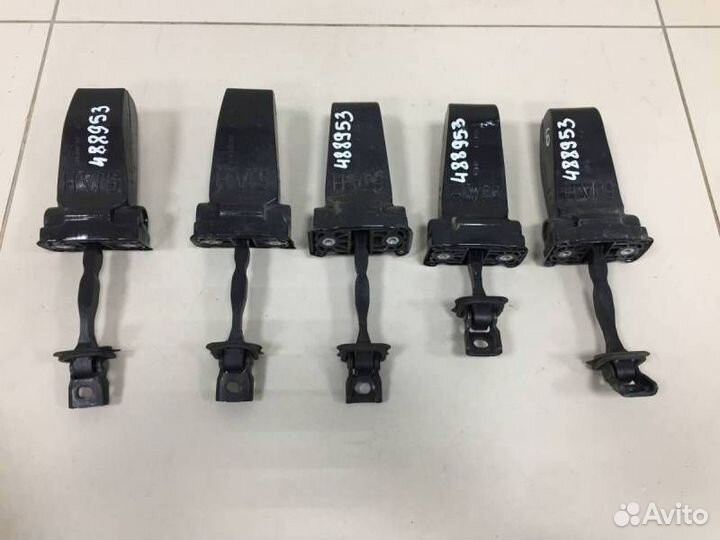 Ограничитель двери Volkswagen Polo Mk6 2020